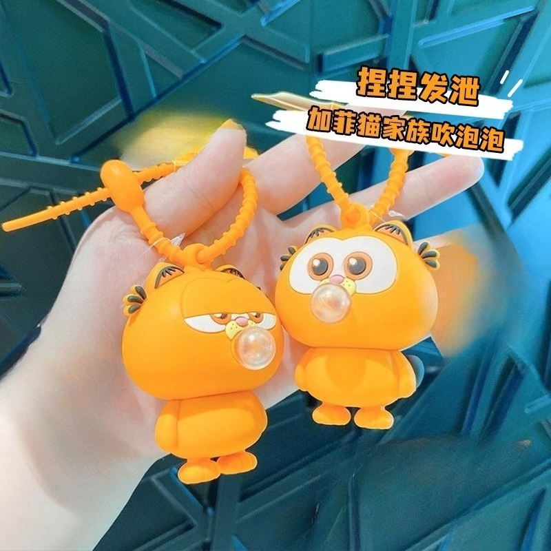 New Garfield doll car keychain - Carabiner Keychain 评论和价格