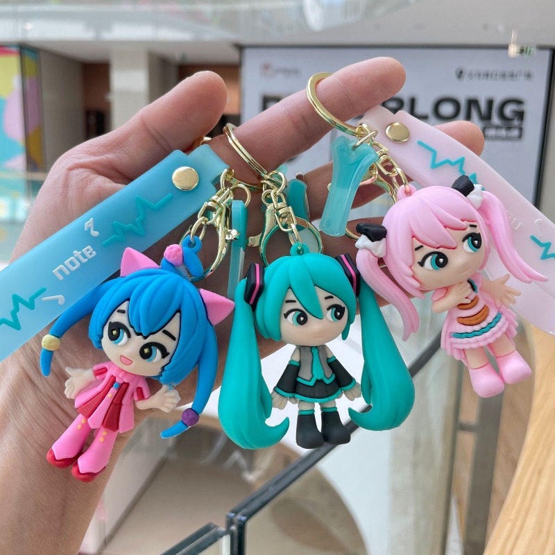 Hatsune Miku Keychain New Crea - Carabiner Keychain 评论和价格