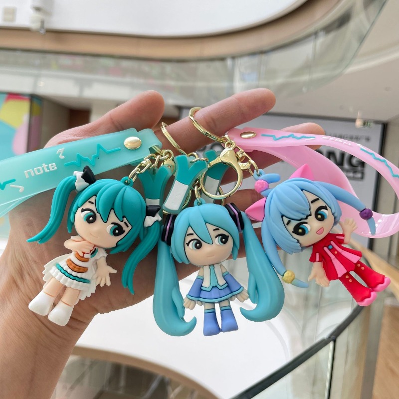 Hatsune Miku Keychain New Crea - Carabiner Keychain 评论和价格